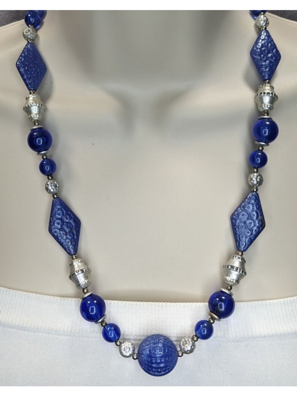 Boho Retro Statement Vintage Blue Lucite Beaded Silver Tone Necklace